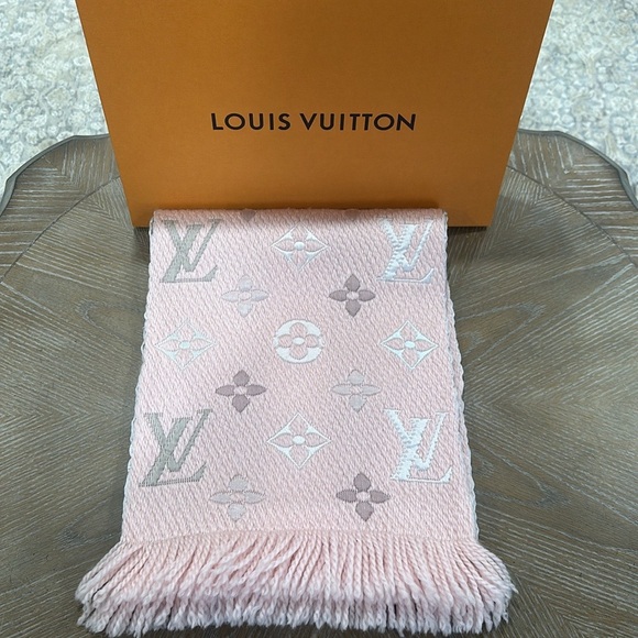 Authentic Louis Vuitton Logomania Scarf - Picture 1 of 7
